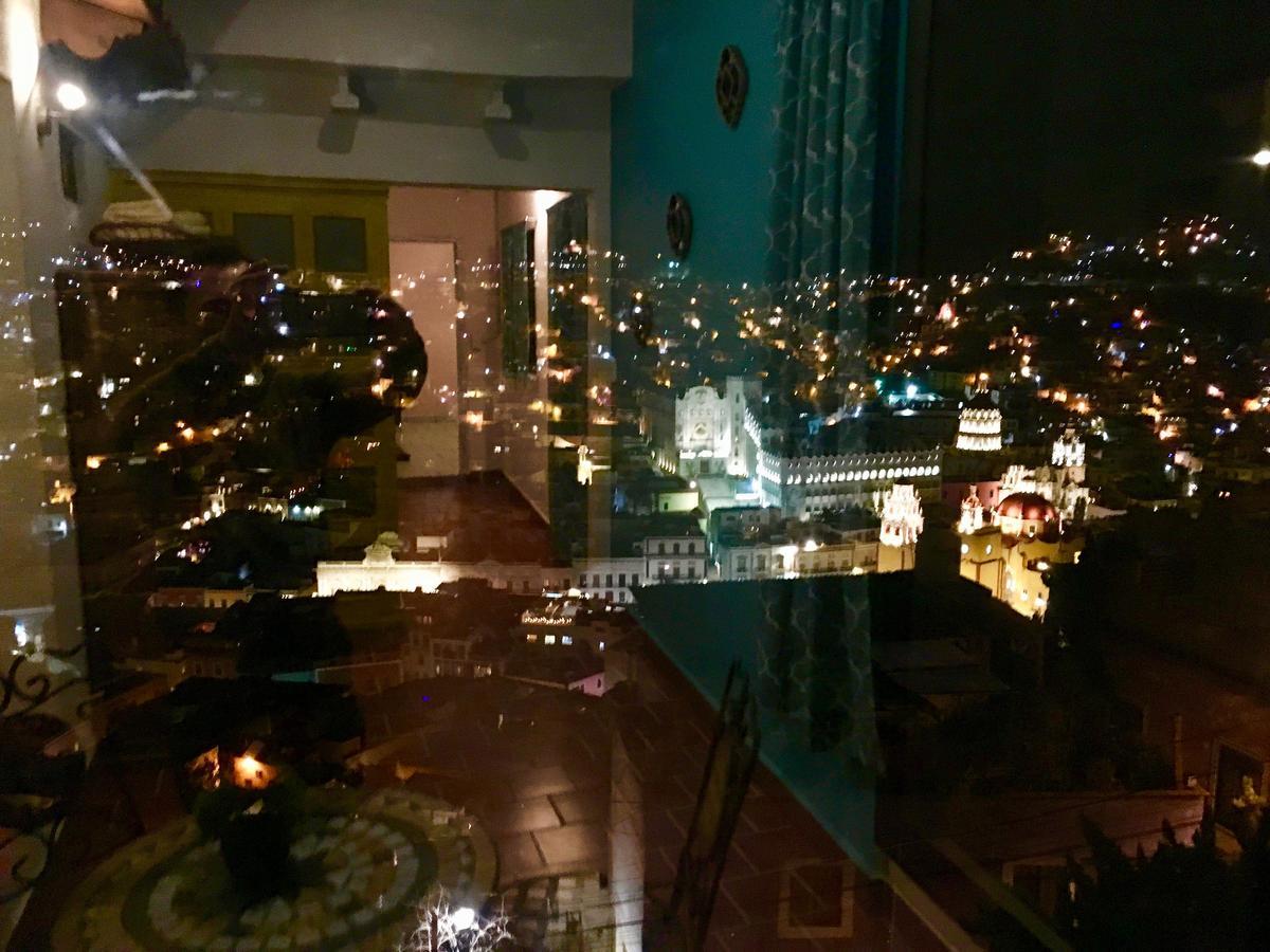 Apartamento Con Terraza A Un Lado Del Monumento Del Pipila Hotell Guanajuato Exteriör bild